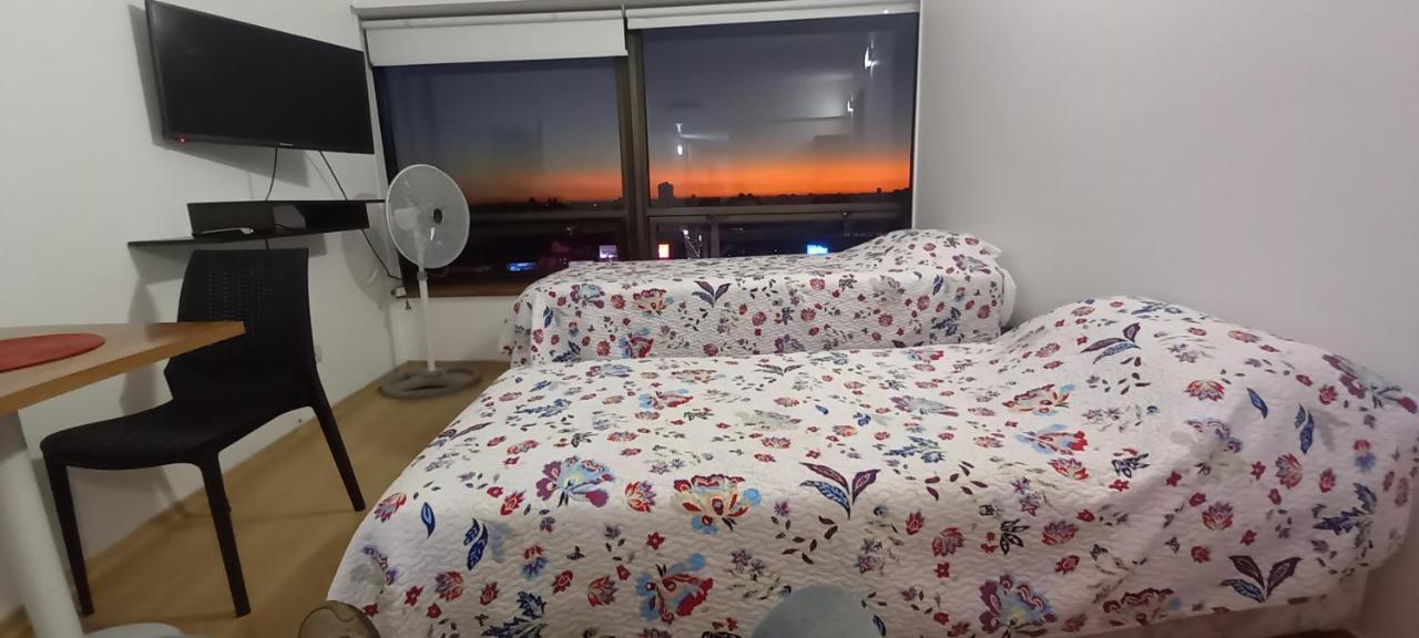 Que Mejor Vista Del Obelisco Piso A La Calle Corrientes ブエノスアイレス エクステリア 写真