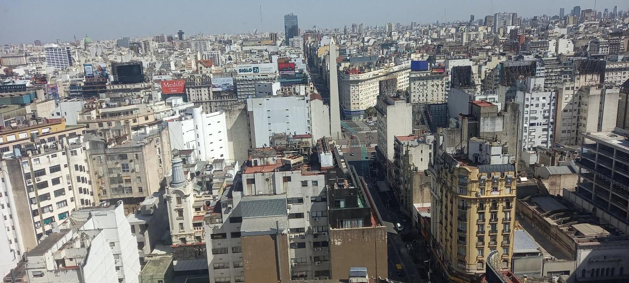 Que Mejor Vista Del Obelisco Piso A La Calle Corrientes ブエノスアイレス エクステリア 写真
